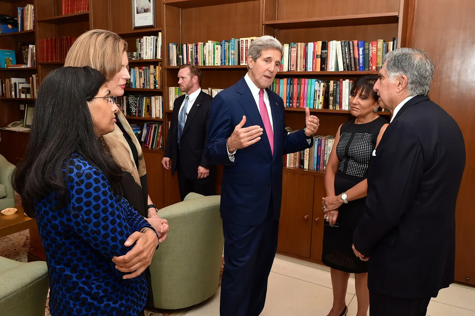 Secretaries Kerry, Pritzker chat with Tata Trusts CEO Ratan Tata before US-India business dinner in New Delhi