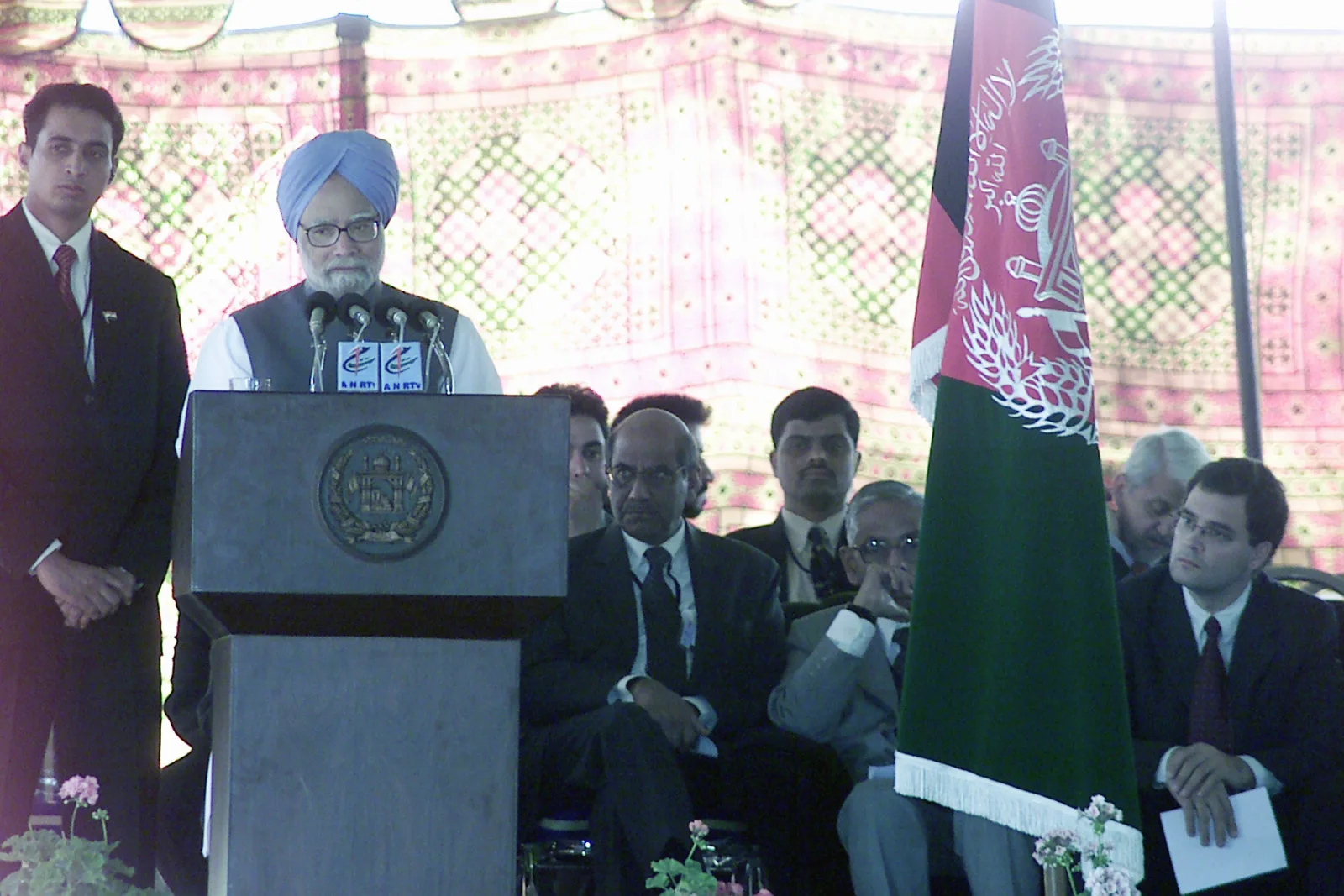 The Prime Minister, Dr. Manmohan Singh speaking at the laying of the foundation stone for the construction of Parliament of Afghanistan in Kabul on August 29, 2005